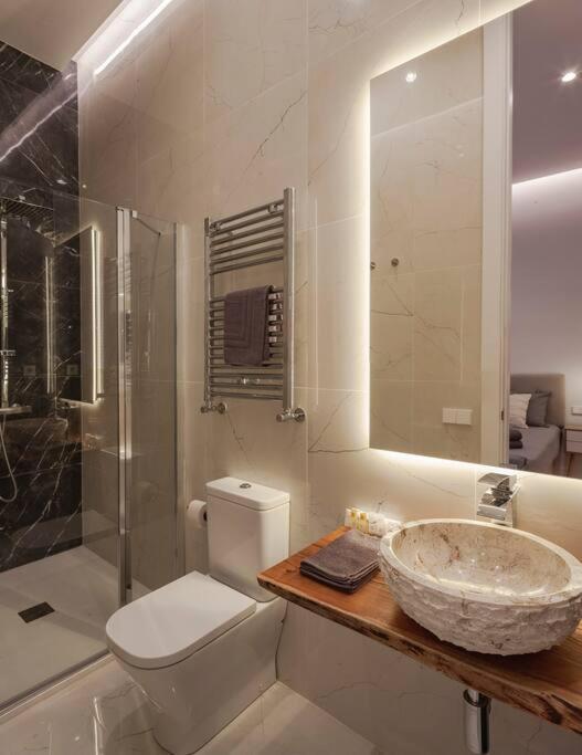 Apartament Centro Iii Calle Carrera De San Jeronimo 3br 3bh Madryt
