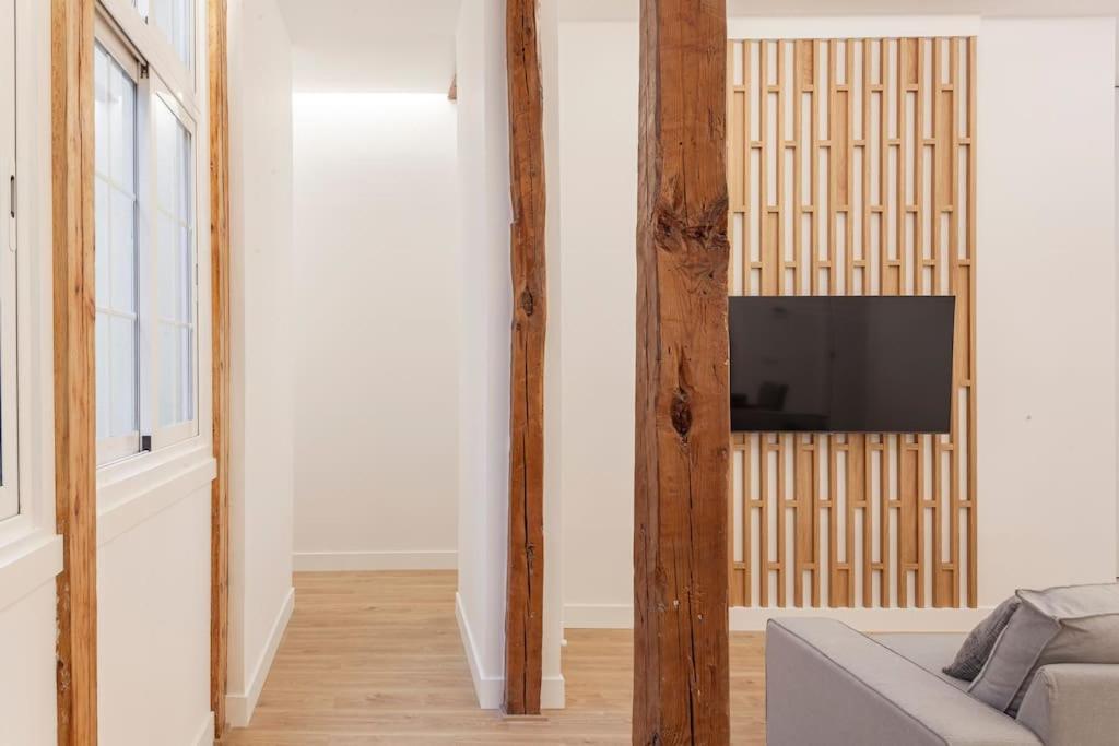 Apartament Centro Iii Calle Carrera De San Jeronimo 3br 3bh Madryt